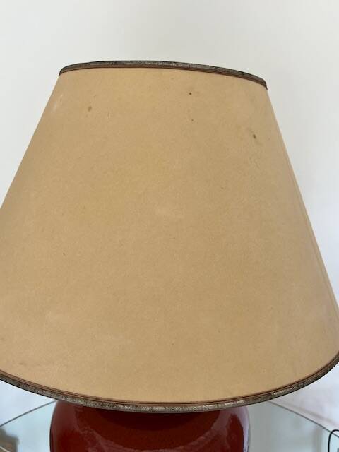 Lampe à poser en céramique rouge