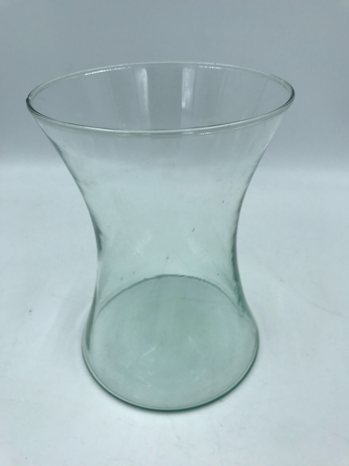 Glass diabolo vase