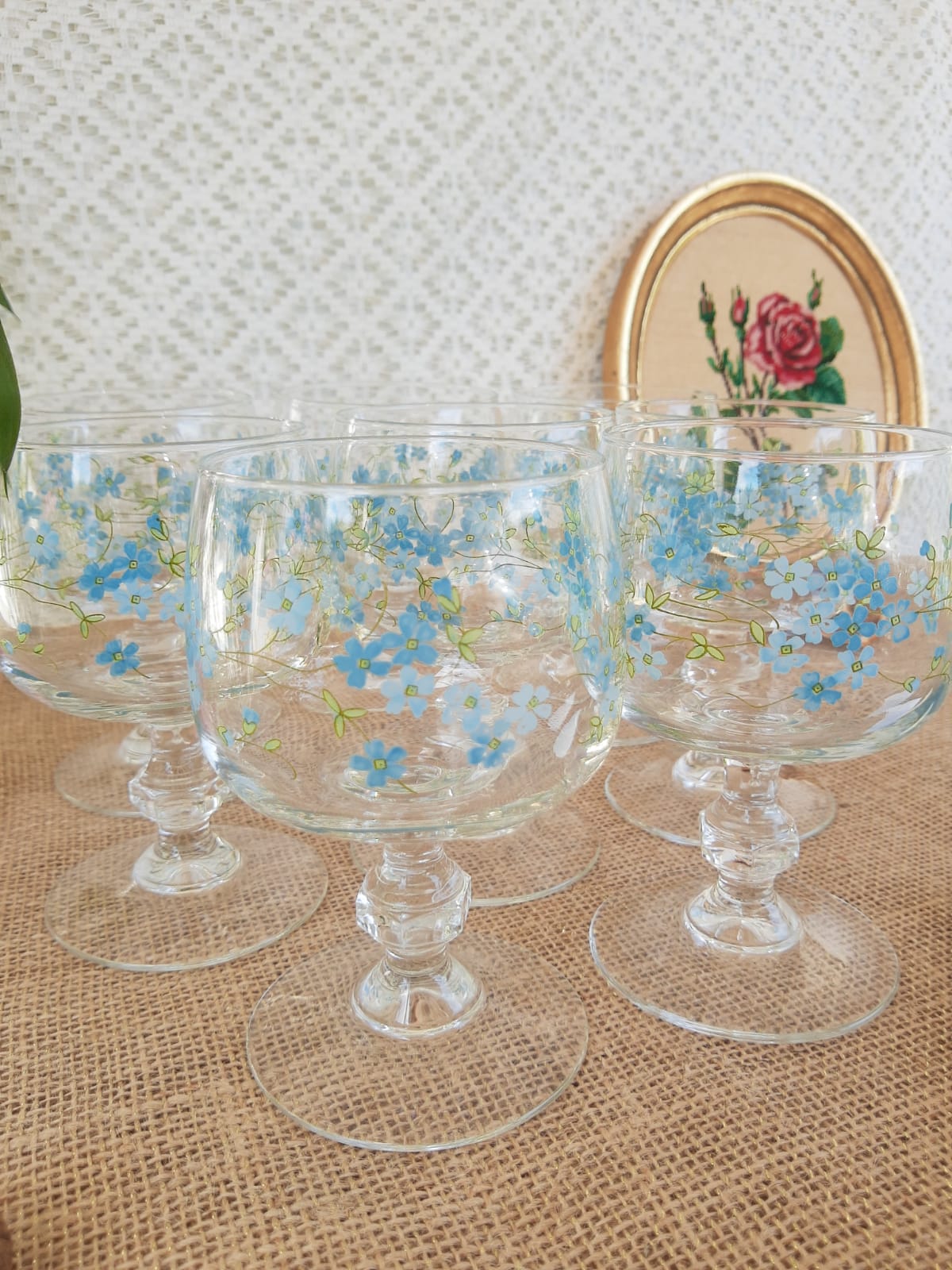 Ensemble de 8 verres à vin ballon Myosotis Veronica vintage