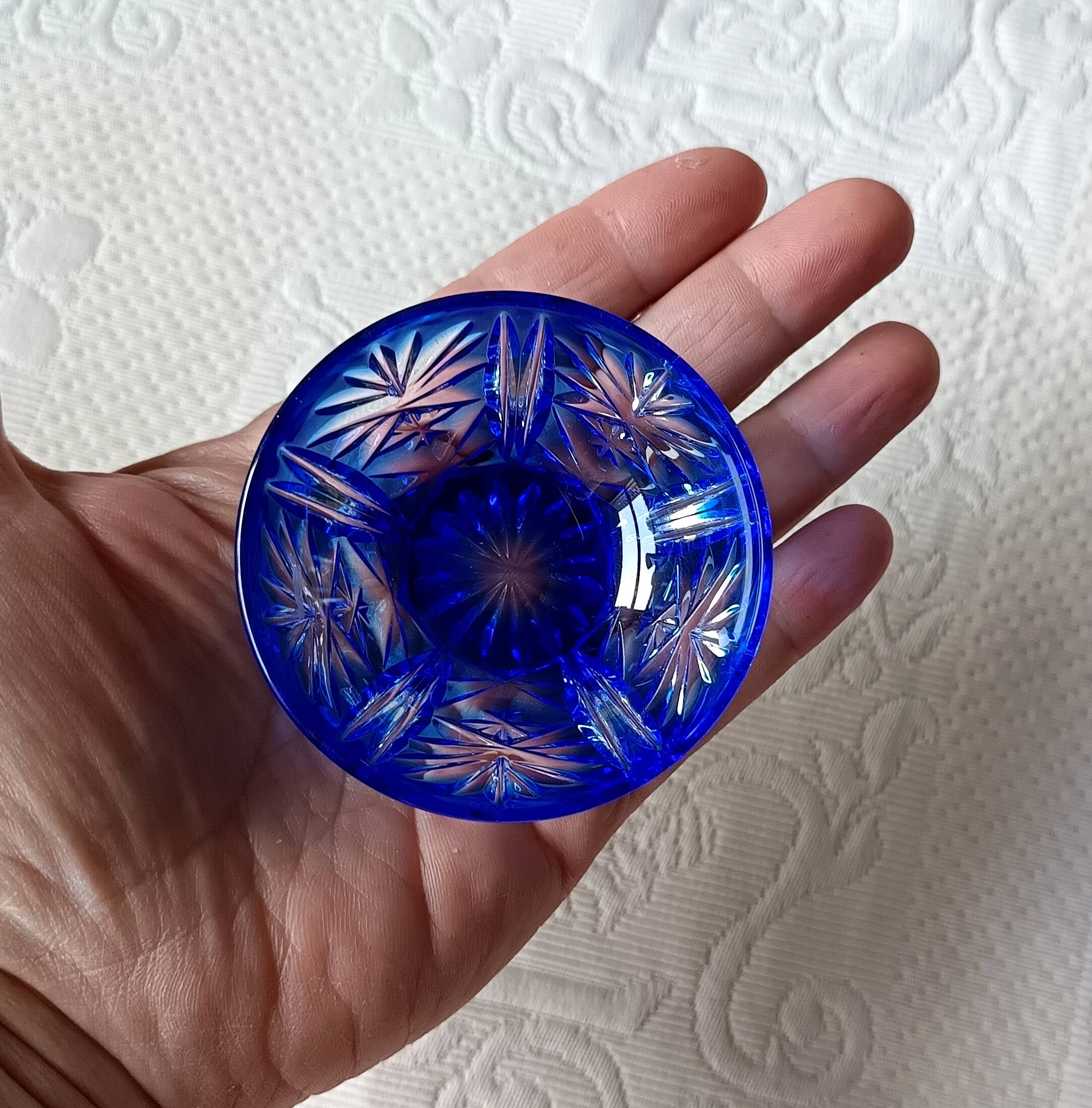 6 small cut glass bowls, vintage cobalt blue salt shaker