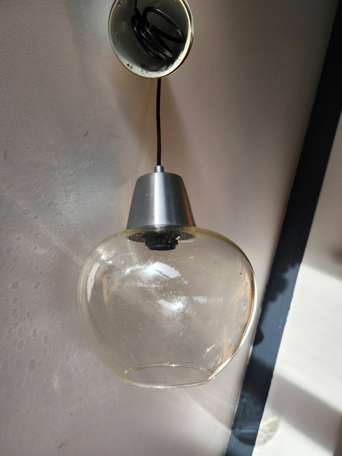 Blown glass and aluminium suspension