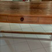 Farm table