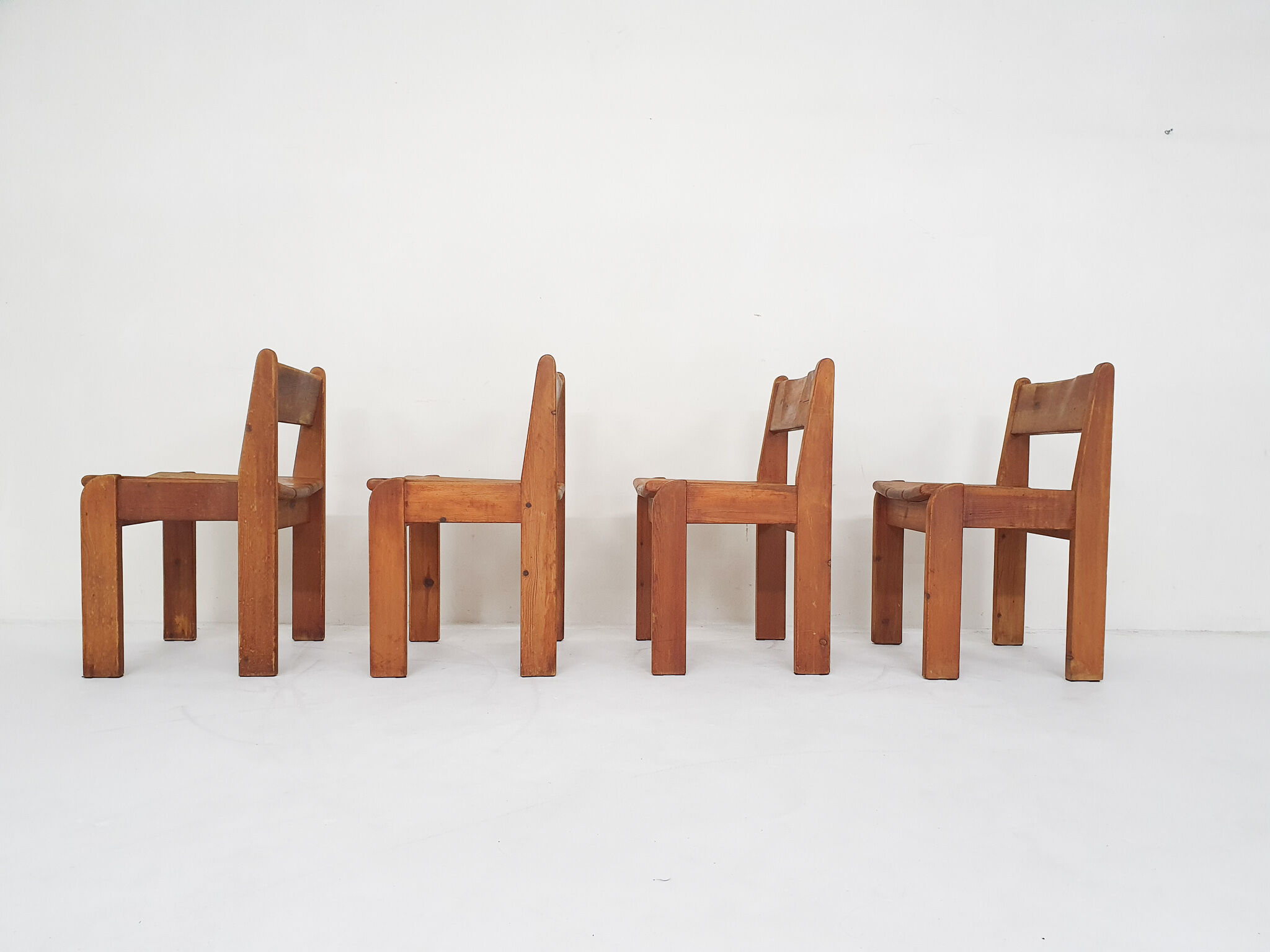 Set of four dining chairs by Ate van Apeldoorn for Houtwerk Hattem, The Netherlands 1970's