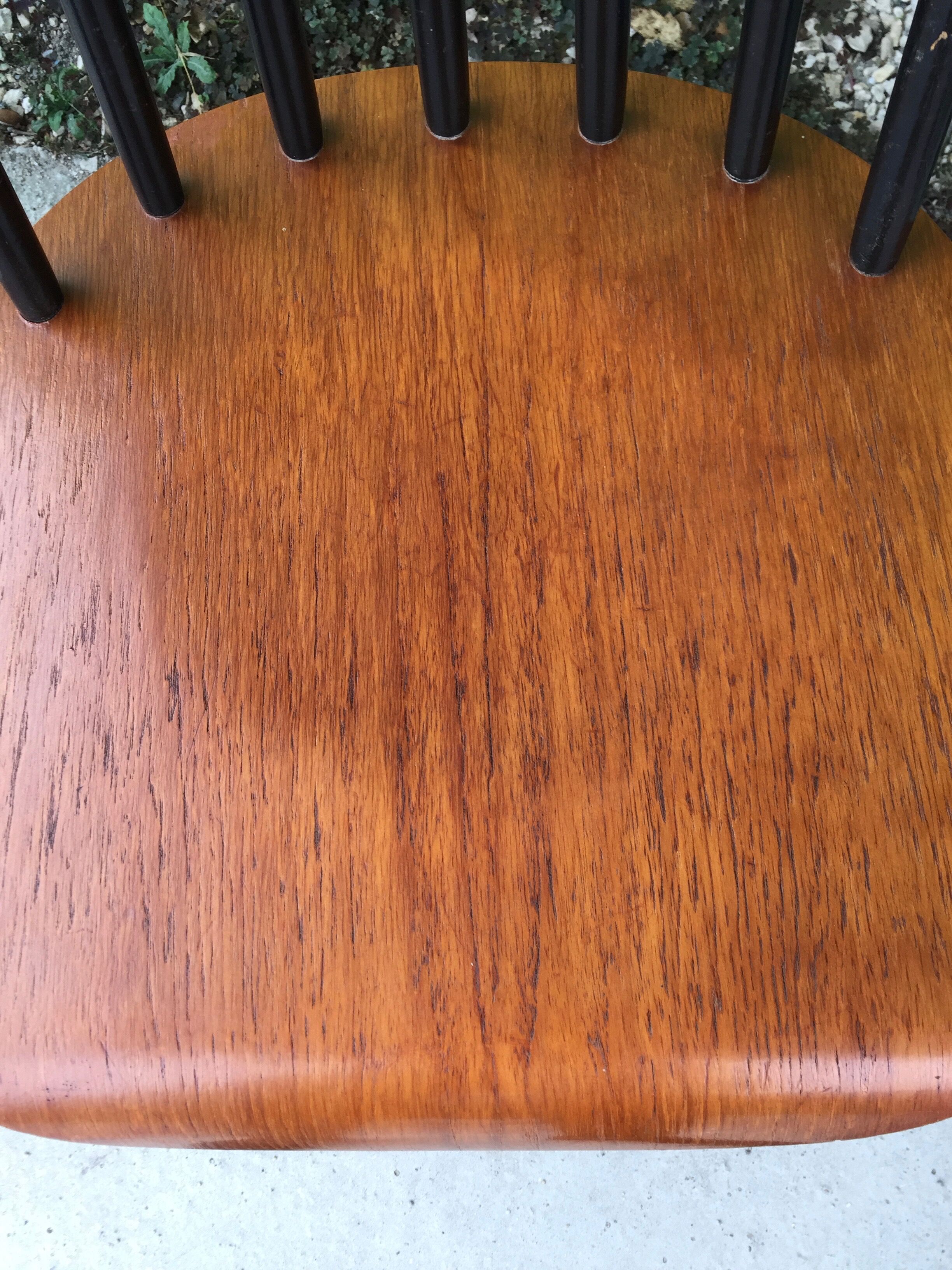 Lot of 6 fanett model chairs