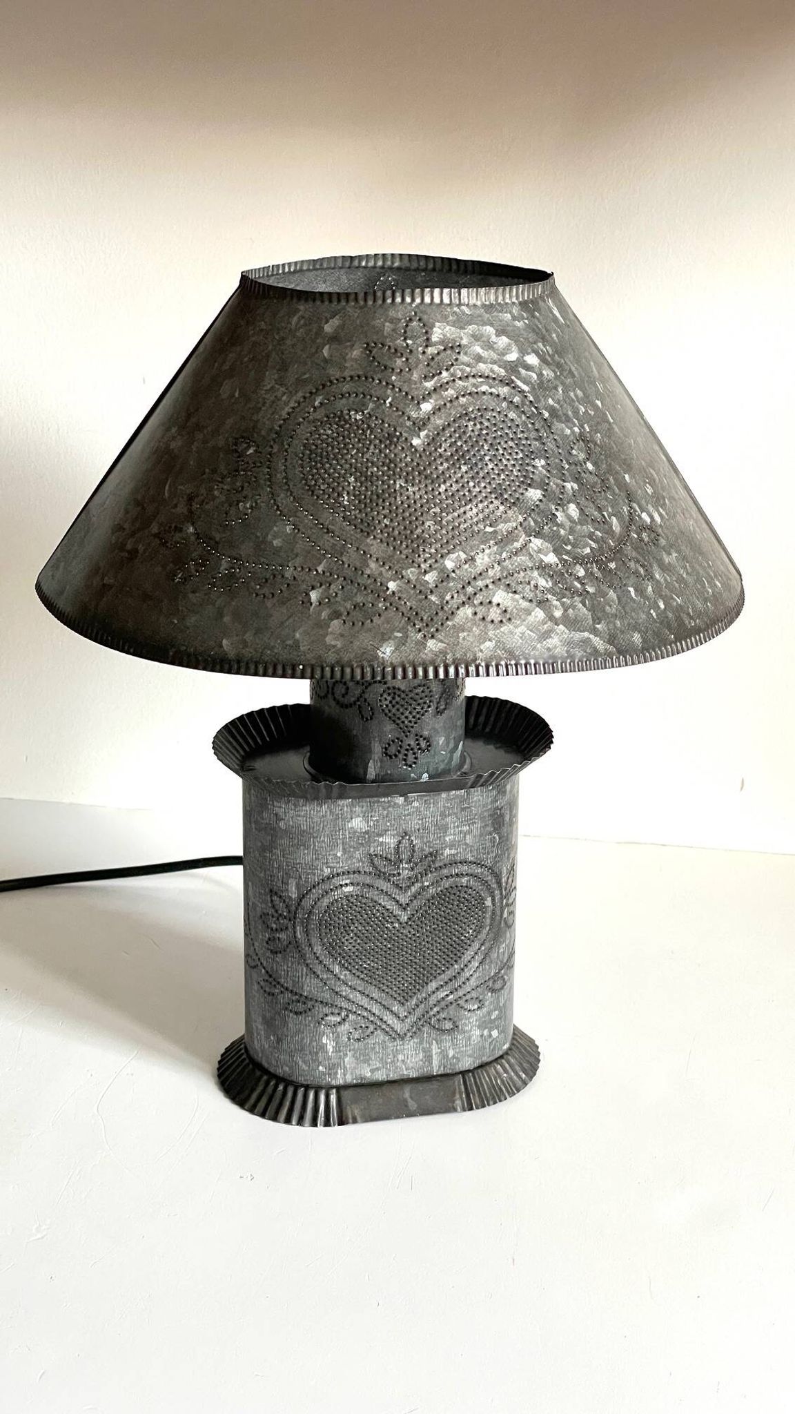 LAMPE Coeur ZINC Vintage