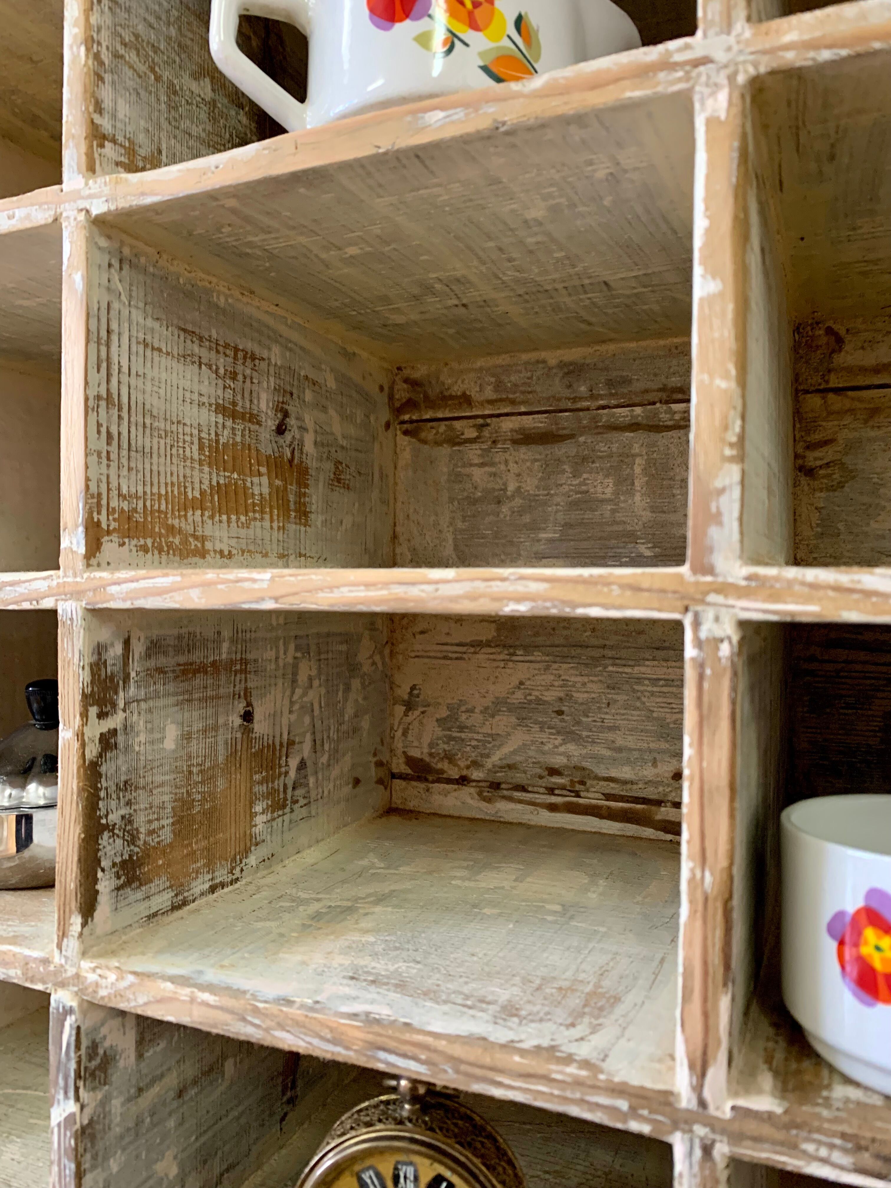 Workshop furniture with 36 lockers