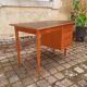 Bureau en chêne vintage année 70 Roumanie.