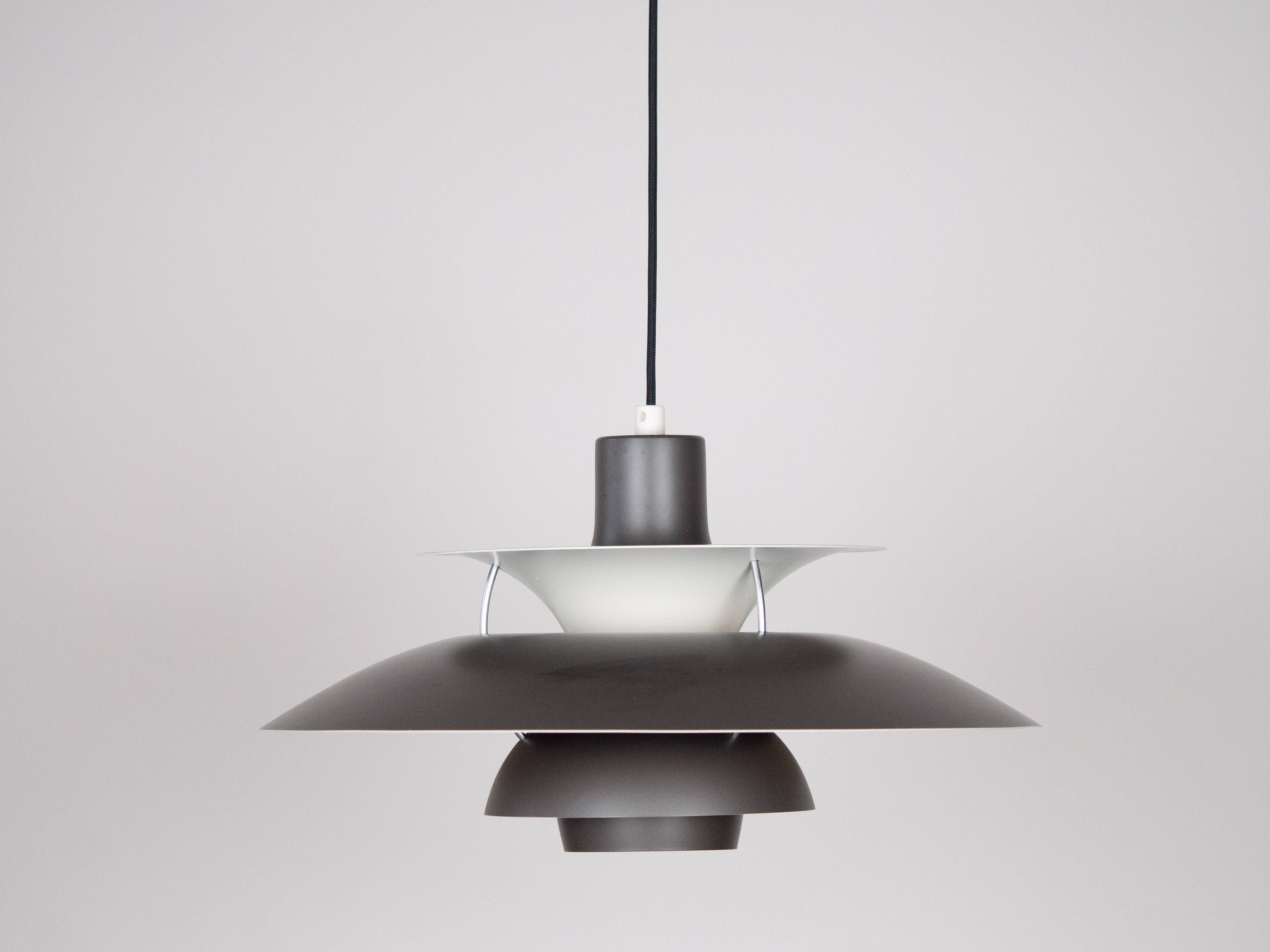 Danish vintage pendant lamp PH 5 by Poul Henningsen, Louis Poulsen, 1958