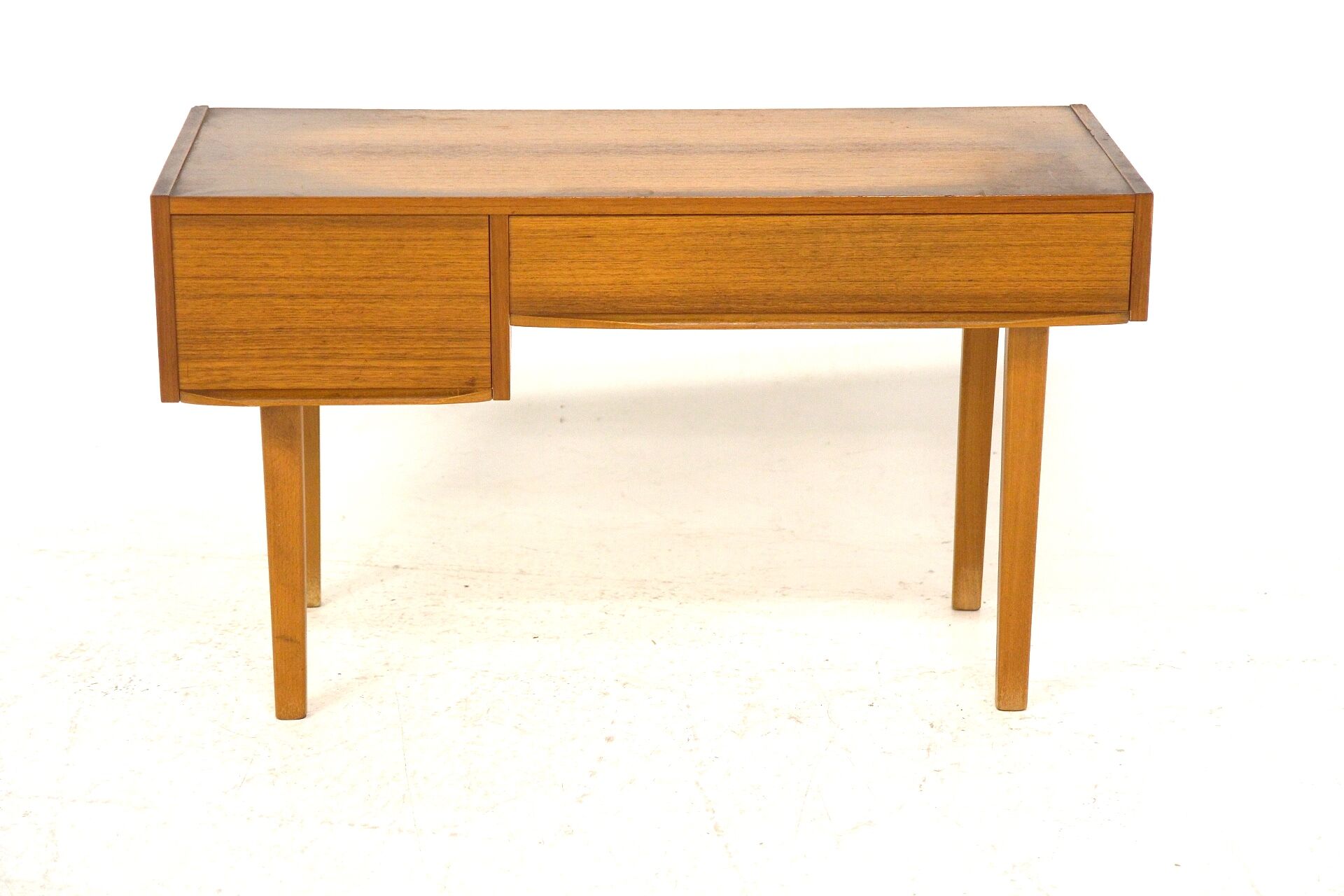 Teak bass chest of drawers, Sweden, 1960