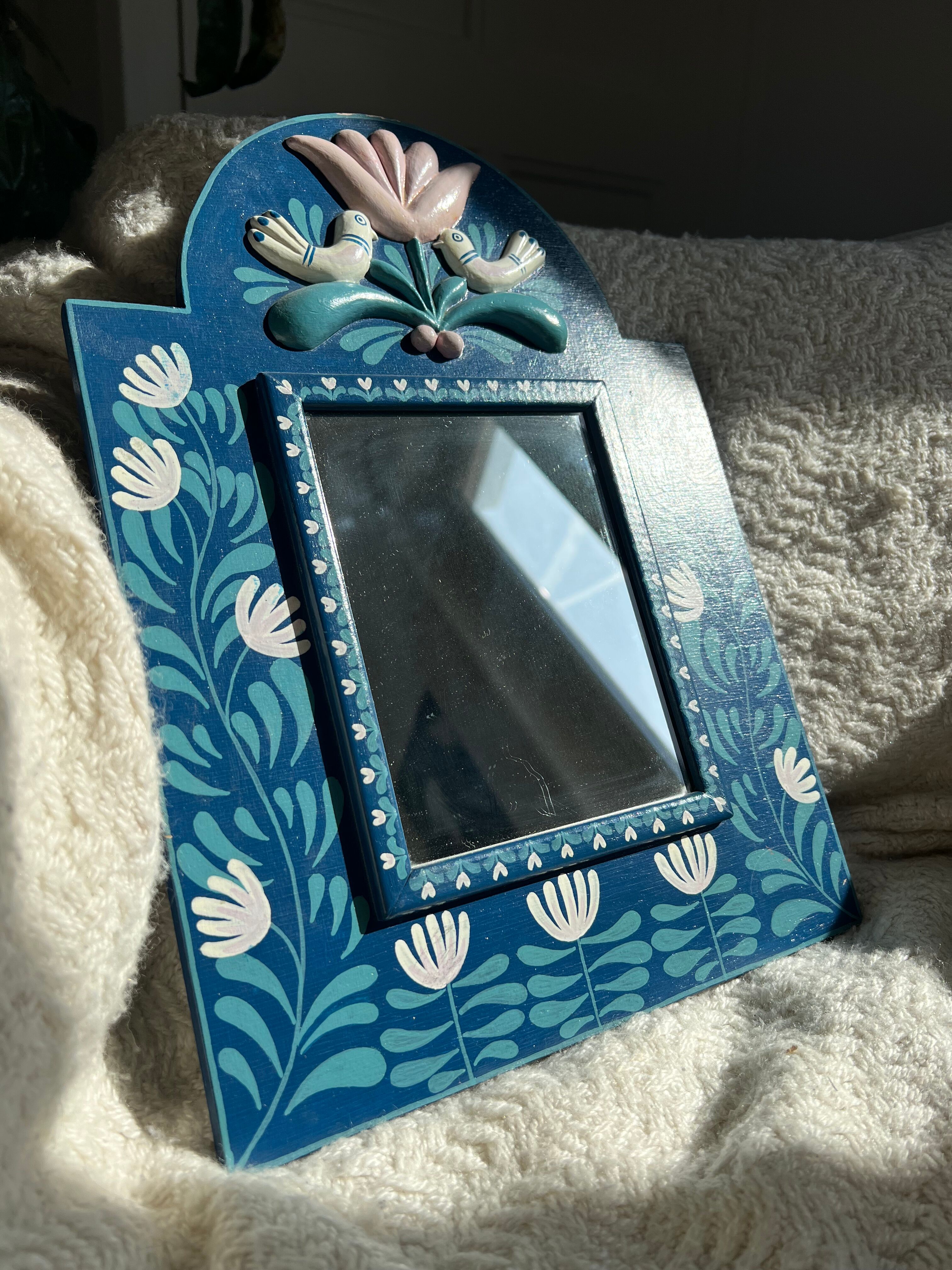 Scandinavian mirror 28x38cm