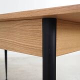 Oak table, Italian design, 1980s, manufacture: Italy