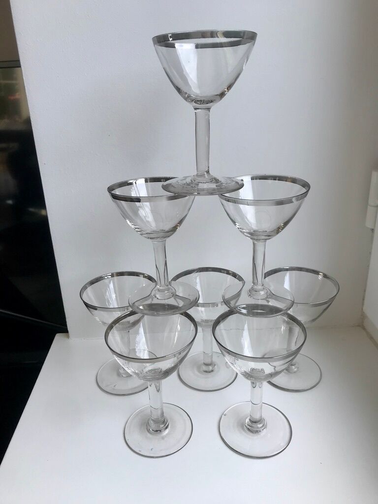 Set of 8 wine glasses with silver edging 50s