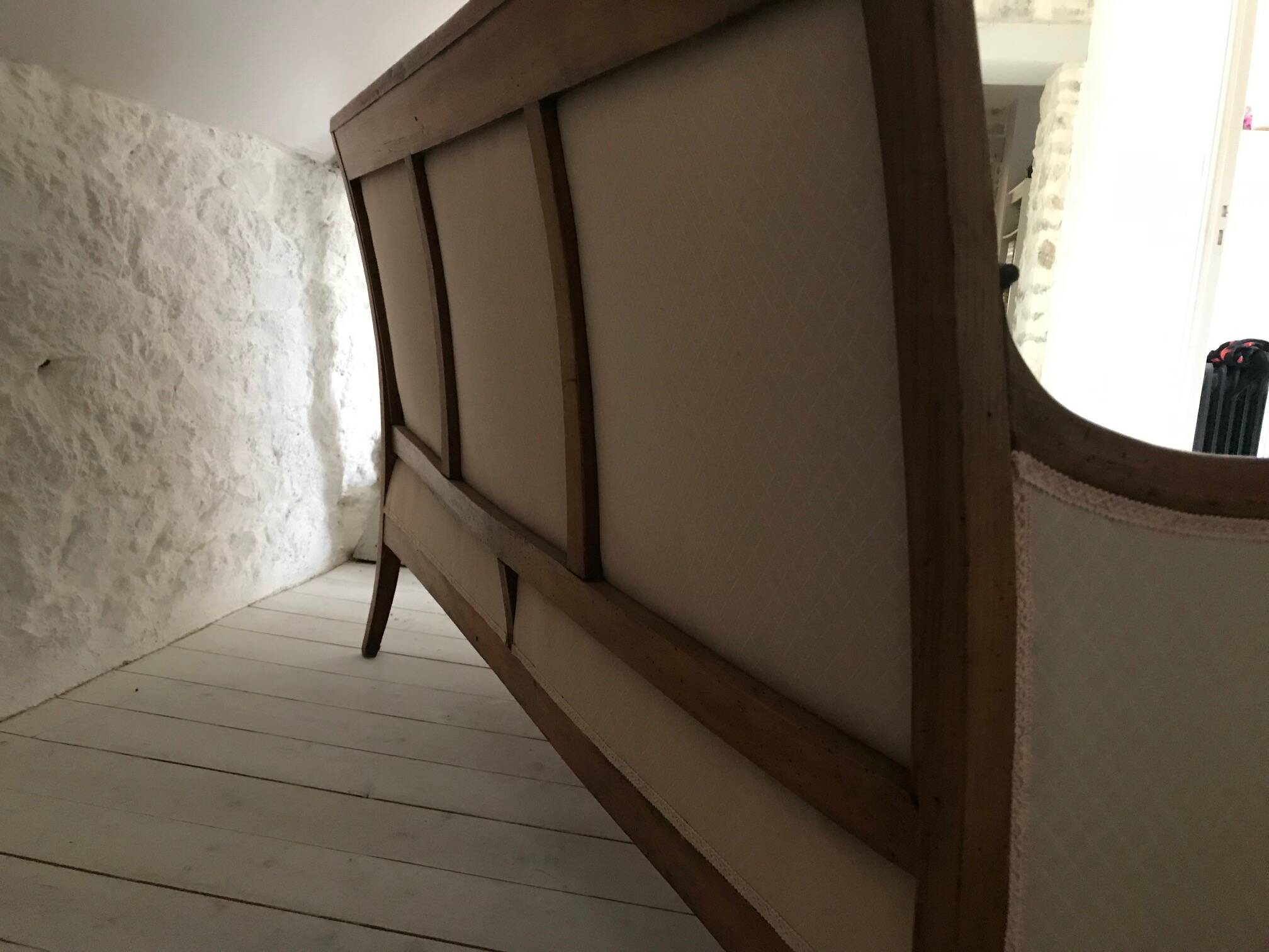 Directoire-Restoration period banquette