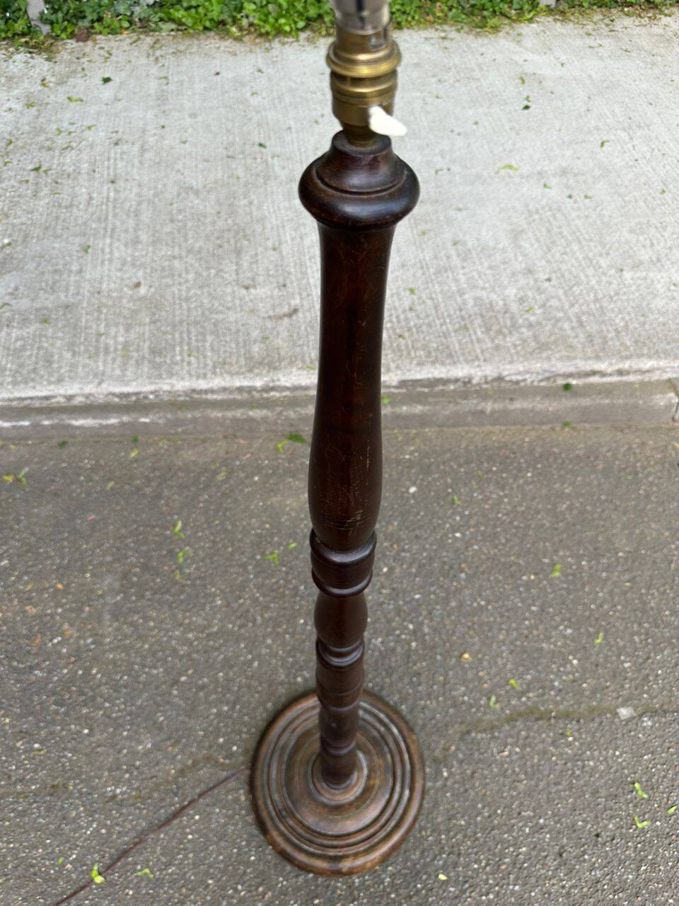 Vintage turned solid wood floor lamp from the 20th century.