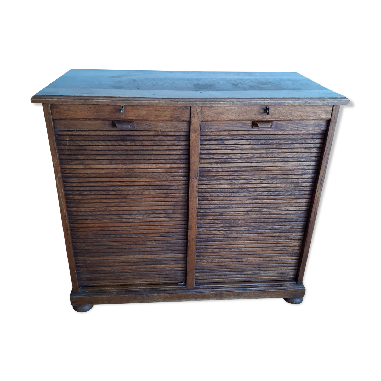 Furniture filing cabinet with double curtains