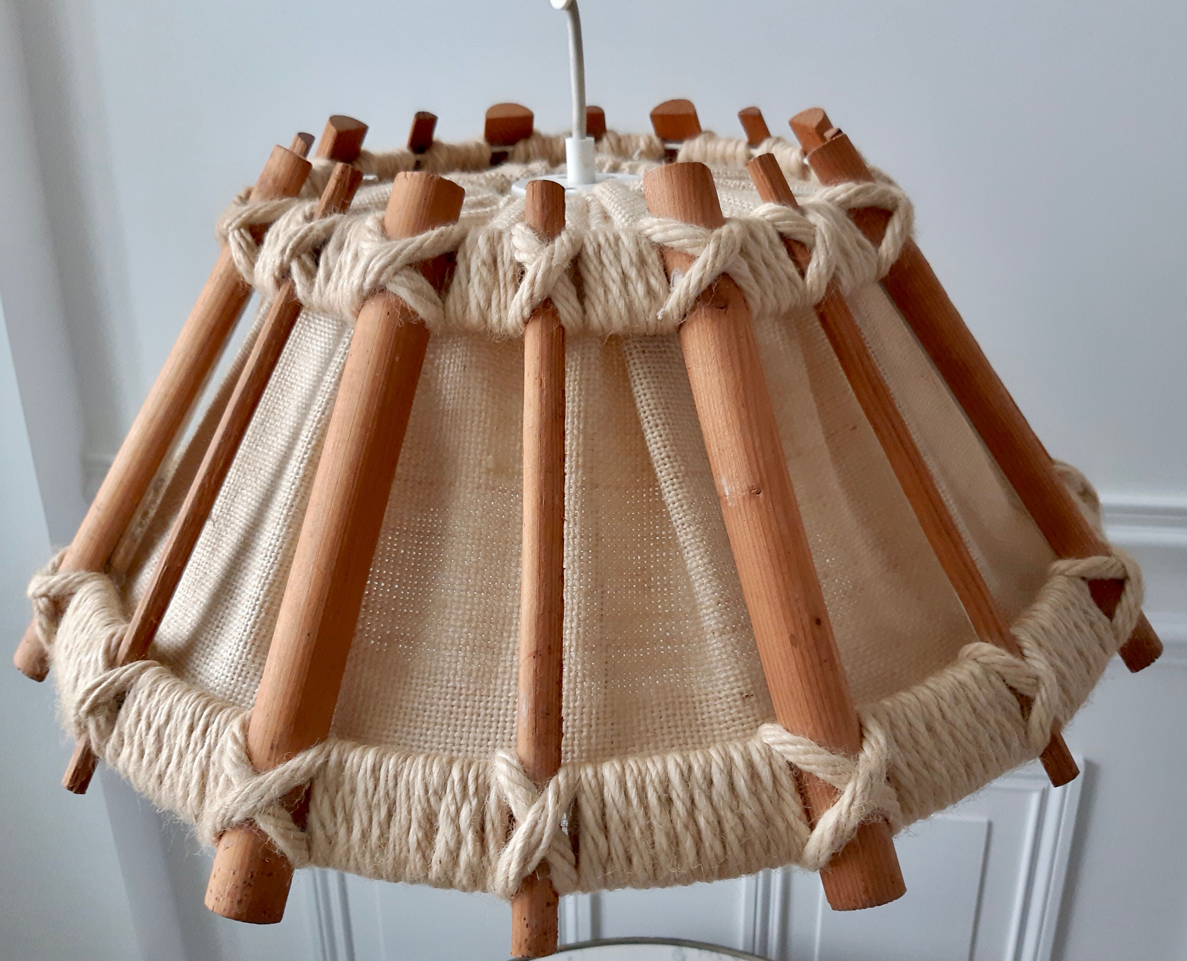 Scandinavian hanging