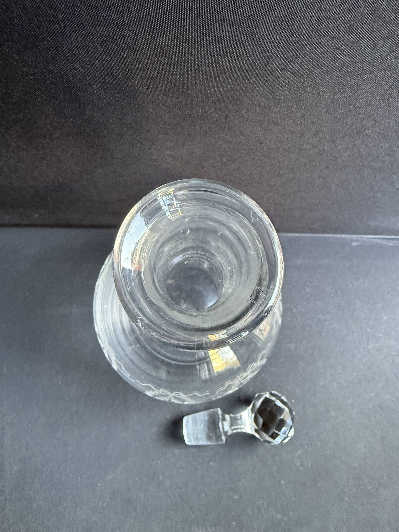 Engraved crystal carafe - Saint Louis Stella