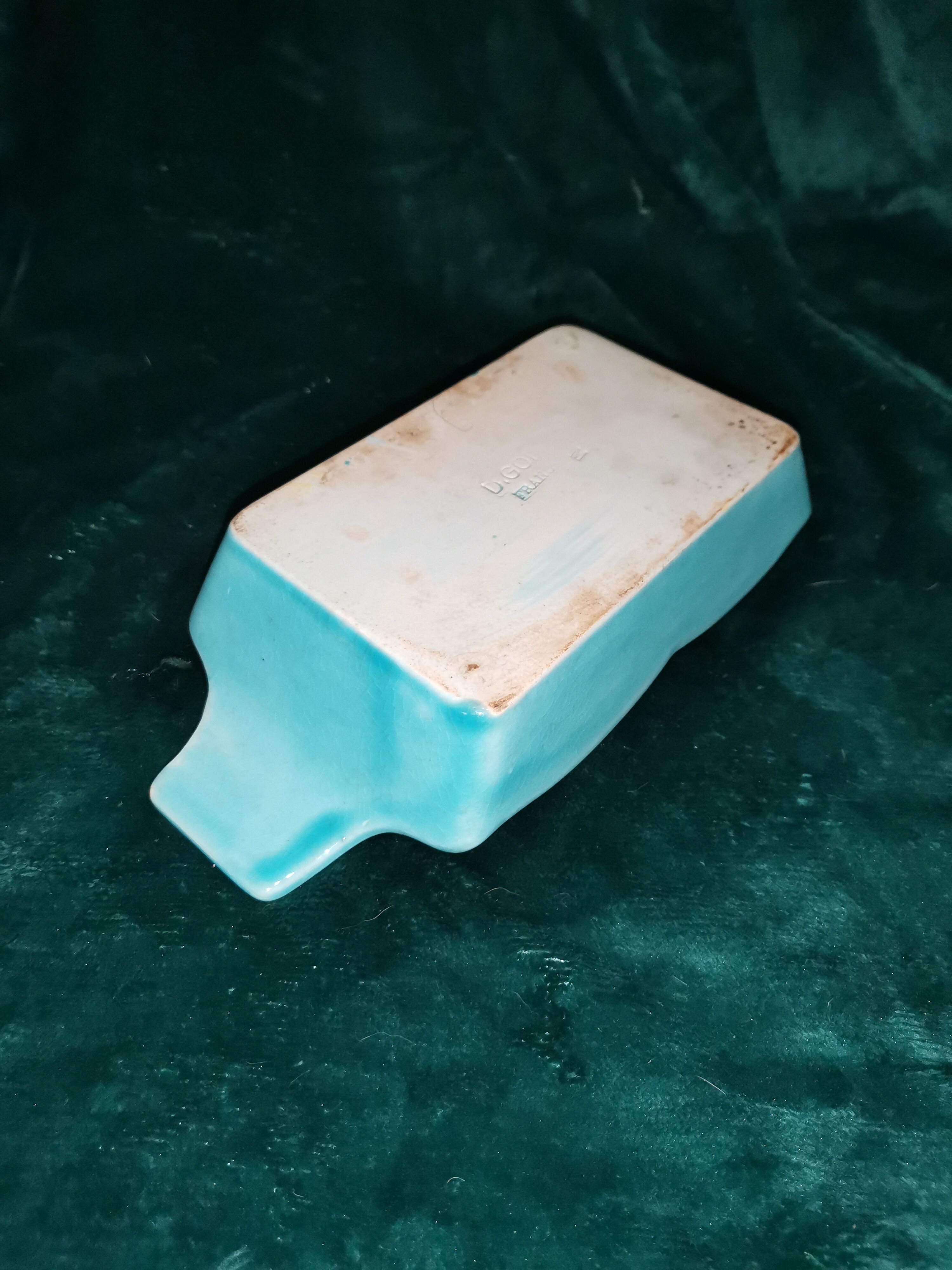 Empty pocket, blue Digoin soap holder