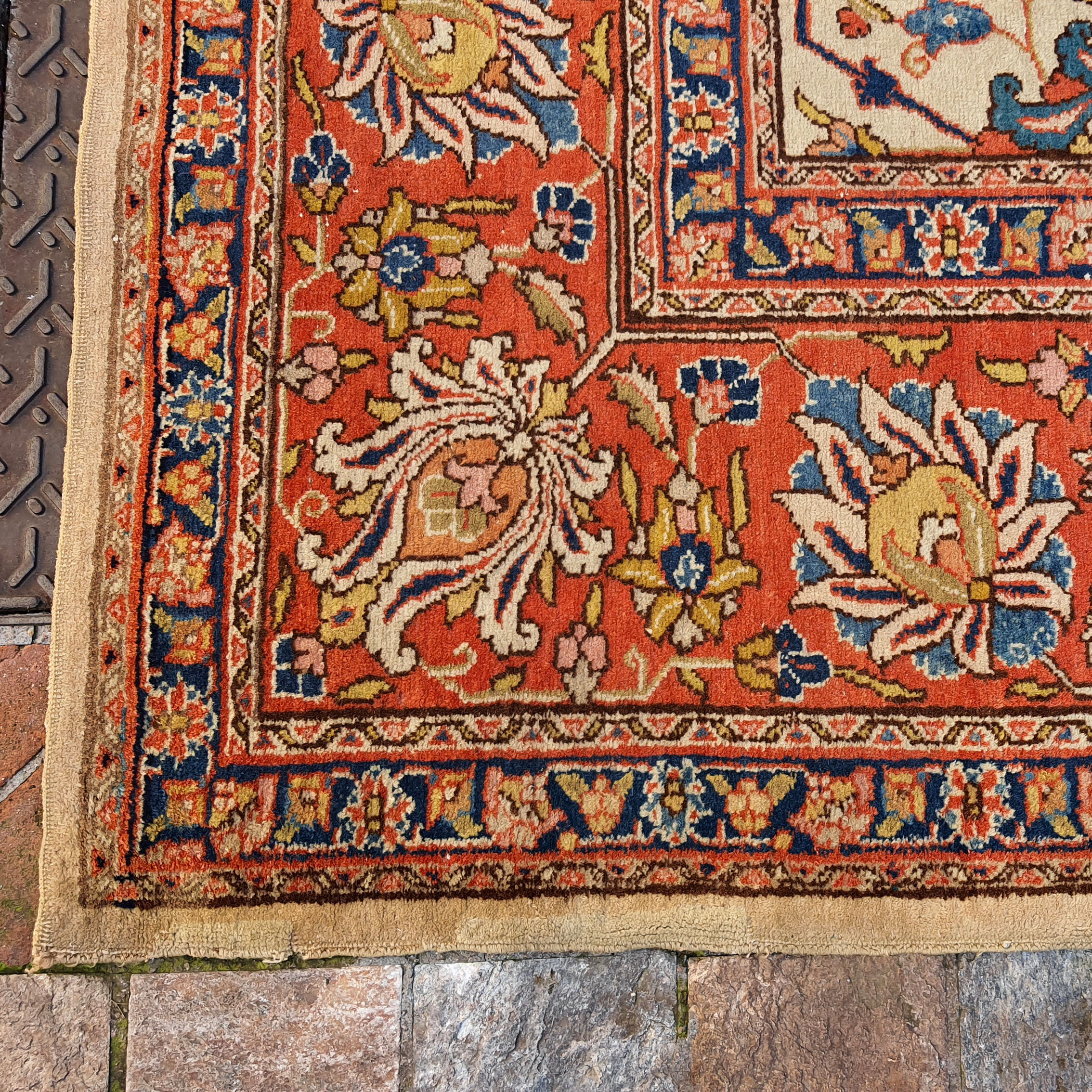Tabriz iran carpet 383 x 284 cm handmade wool