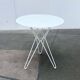 Table d'extérieur en métal série Tio minimaliste par Chris Martin pour Massproductions, Finlande