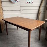 Scandinavian table
