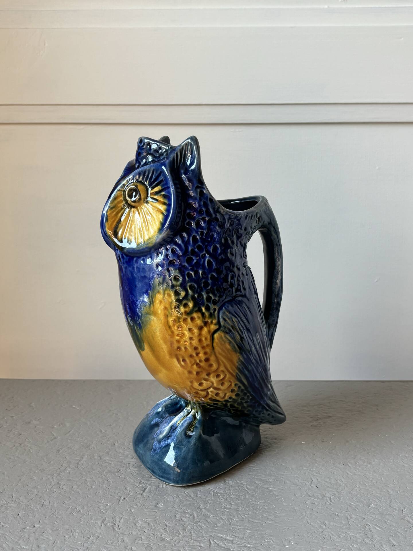 Pichet zoomorphe en céramique