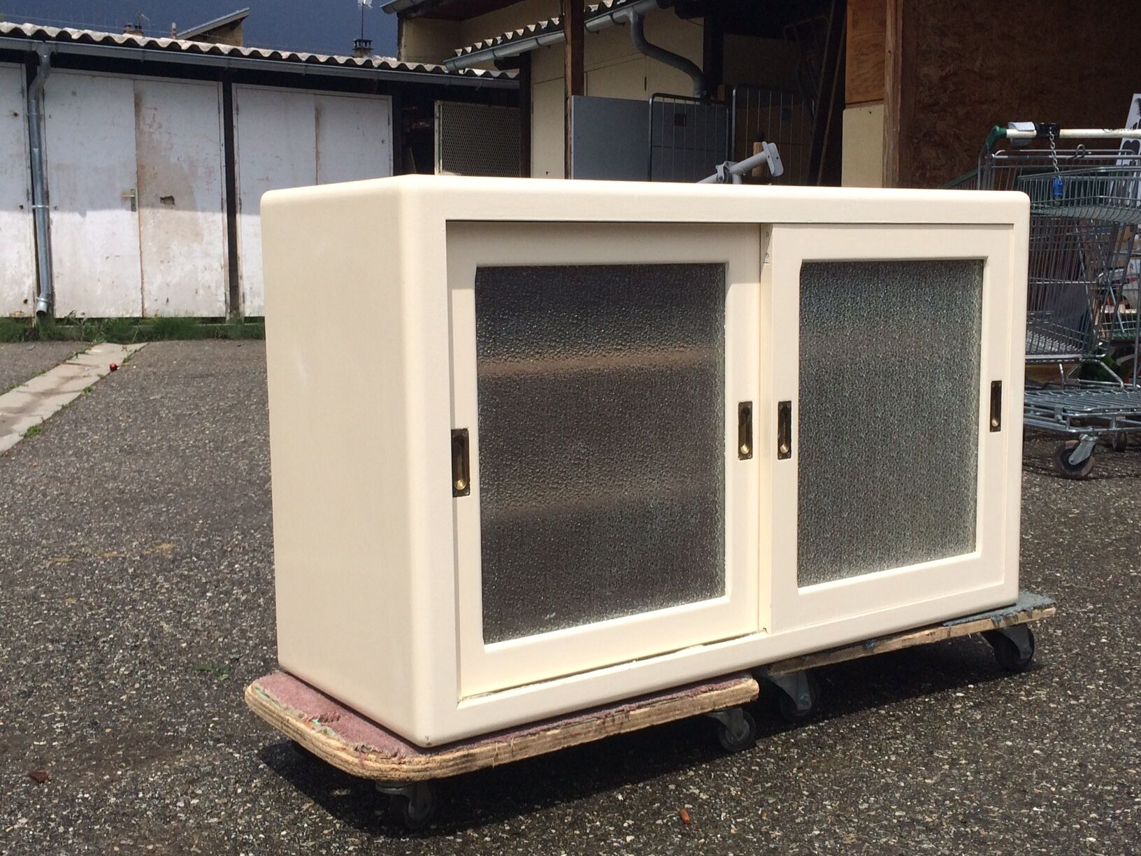 Mado wall shelf 2 sliding doors "frozen" effect windows - 50s