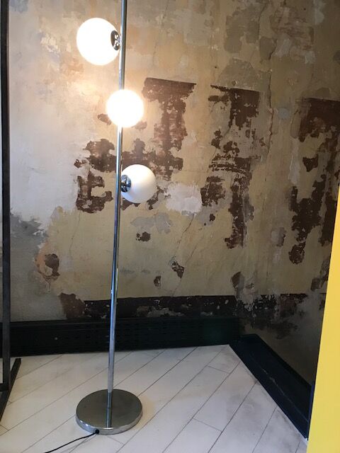 floor lamp