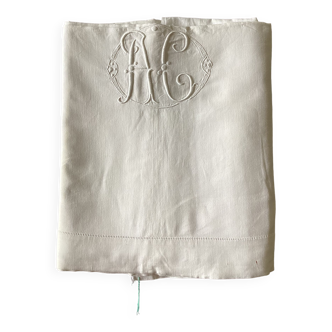 Ancienne drap en lin /coton dimension : hauteur -300cm- largeur -240cm-