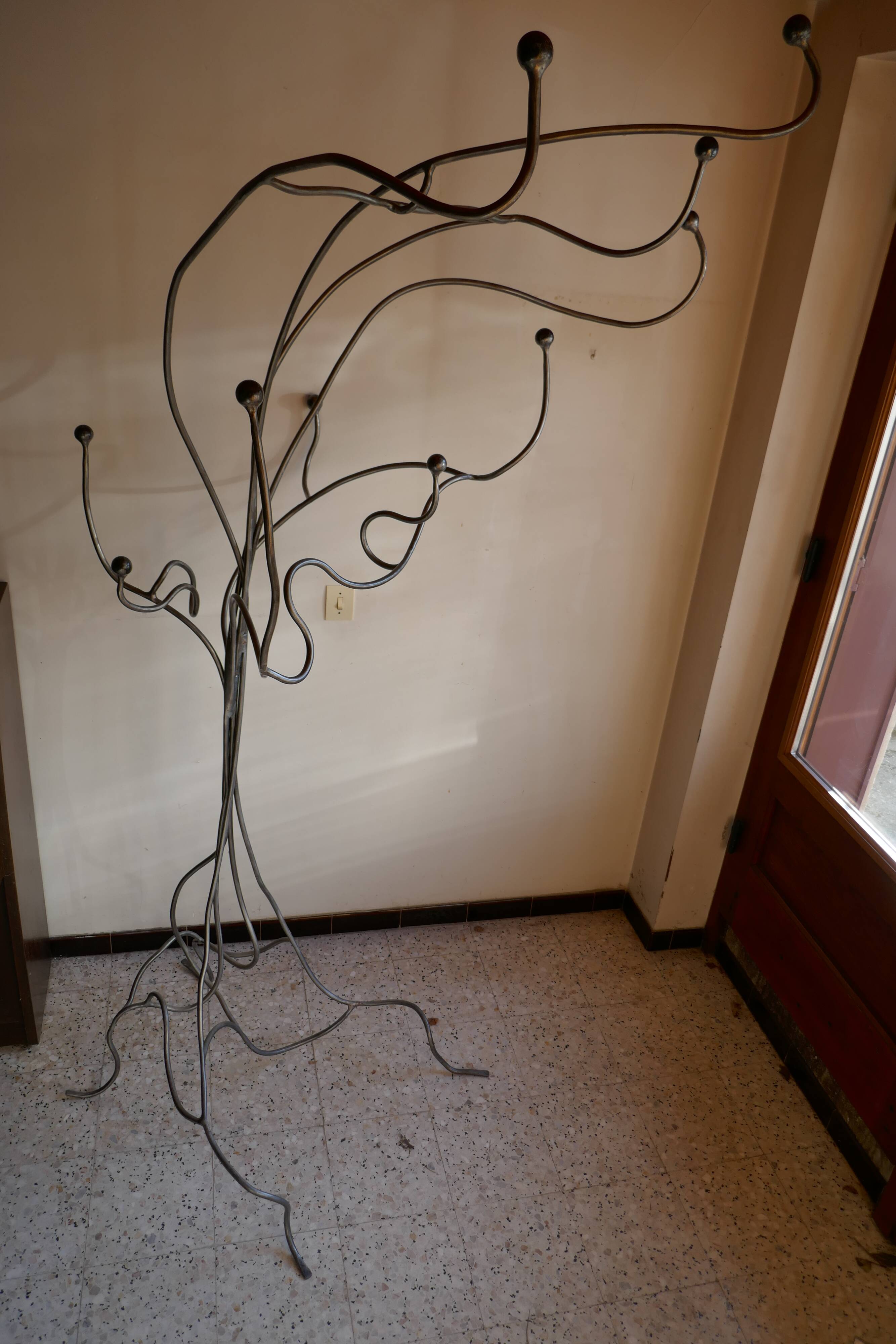 Coat and hat rack design – Unique piece by a blacksmith artisan