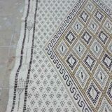 Berber carpet handmade in pure wool beige 78 x 158 cm