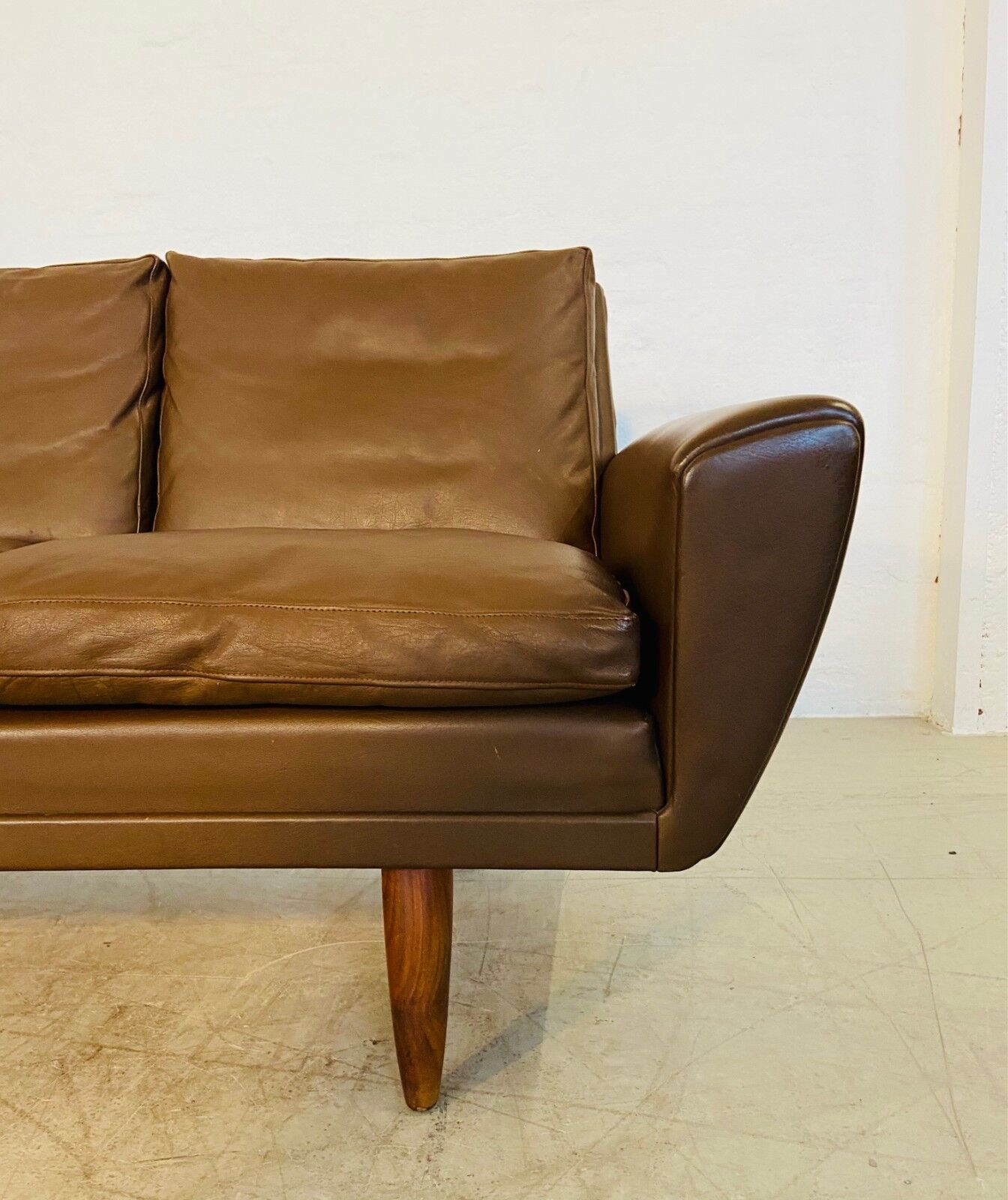 Vintage retro Danish mid-century G. Thams 4 person sofa in brown leather 1960