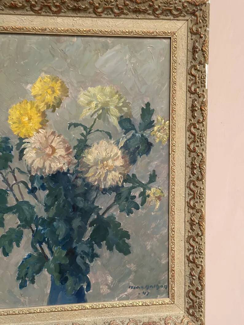 Original Swedish Oil on Panel – “Chrysanthemums” by Max Hellberg – Signed – Vintage & Framed – 68 × 58 cm (26.8" × 22.8")