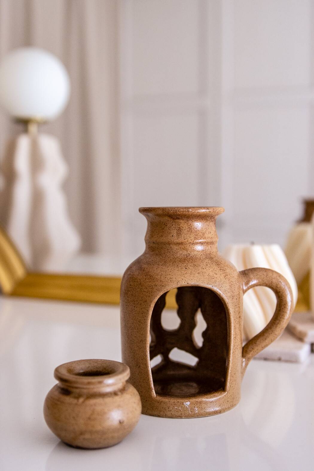 Stoneware tealight holder / oil warmer