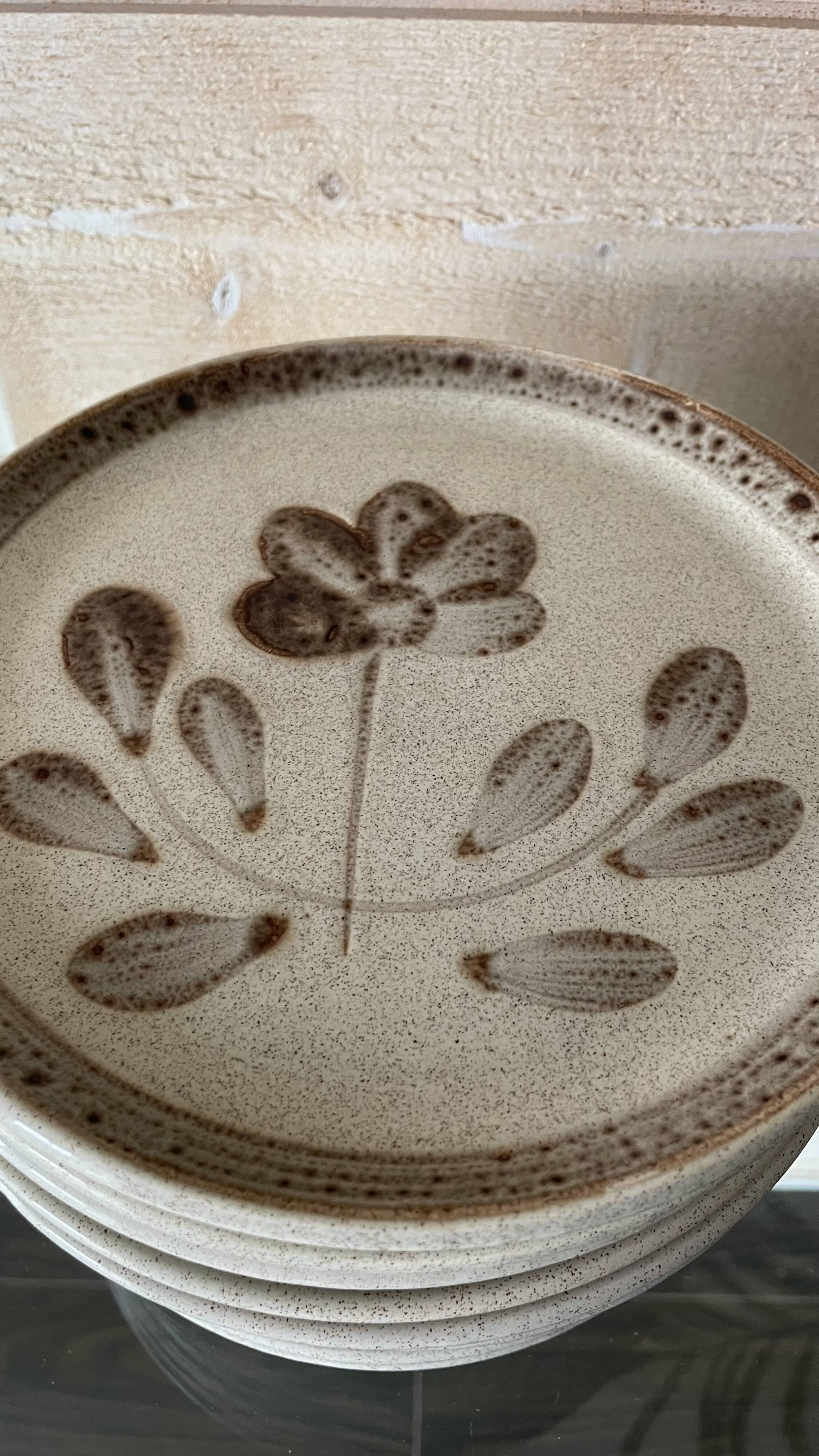 Set of 6 Sarreguemines stoneware dessert plates, Jocelyne pattern