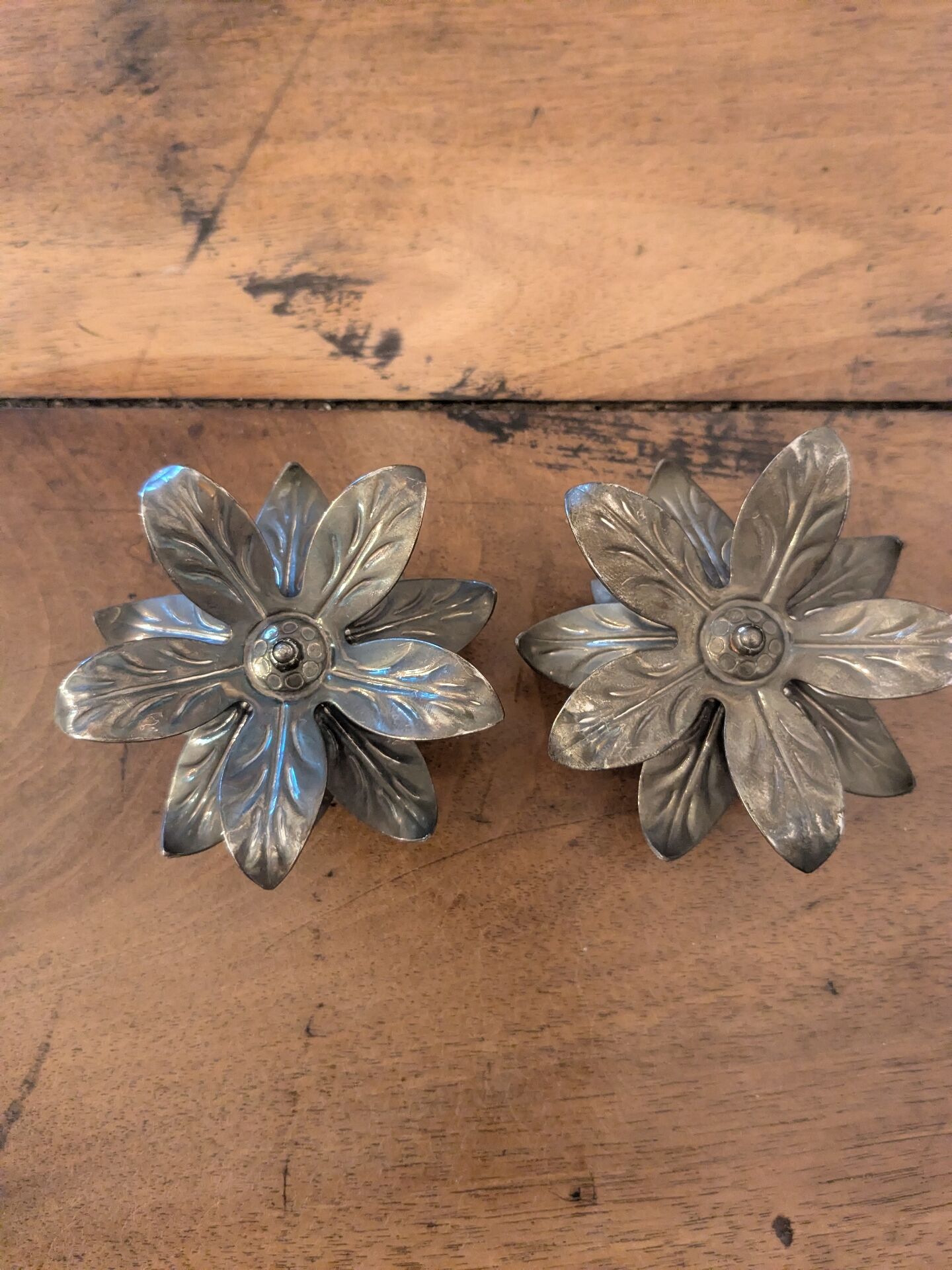 Lotus flower candle holders