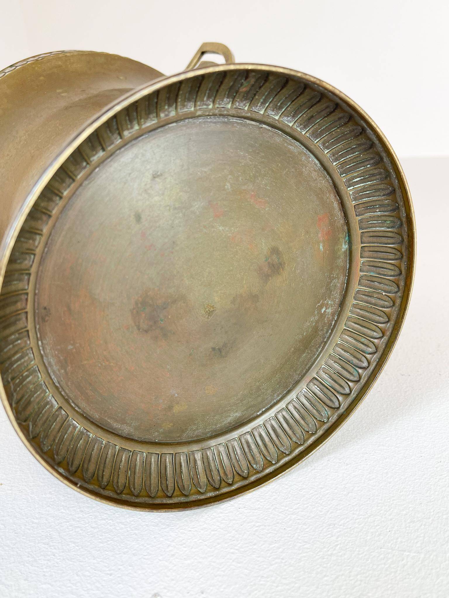 Art Deco champagne cooler in copper and brass with relief patterns, Sweden, 1930s.