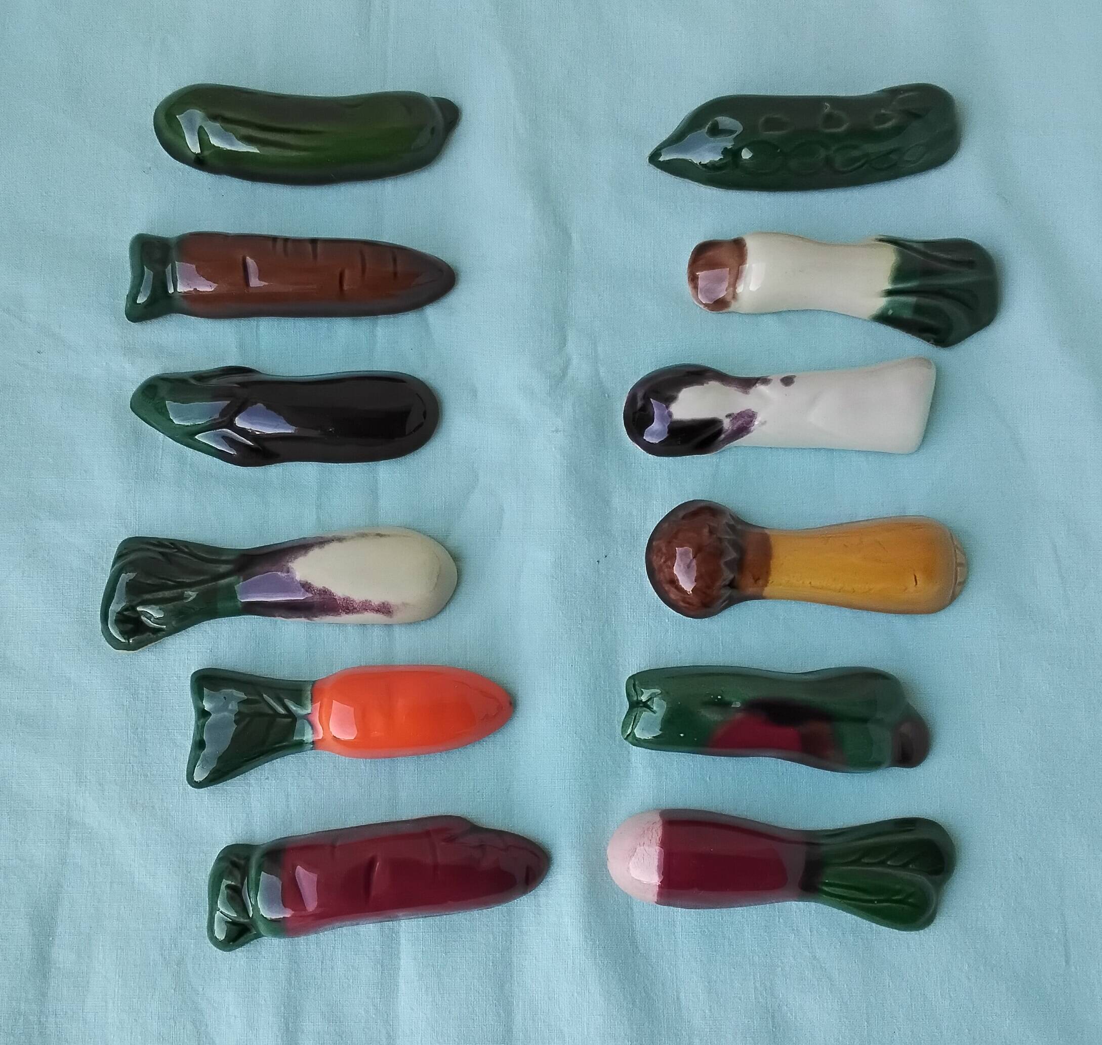 12 ceramic knife rests