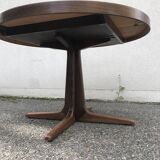 Baumann round table