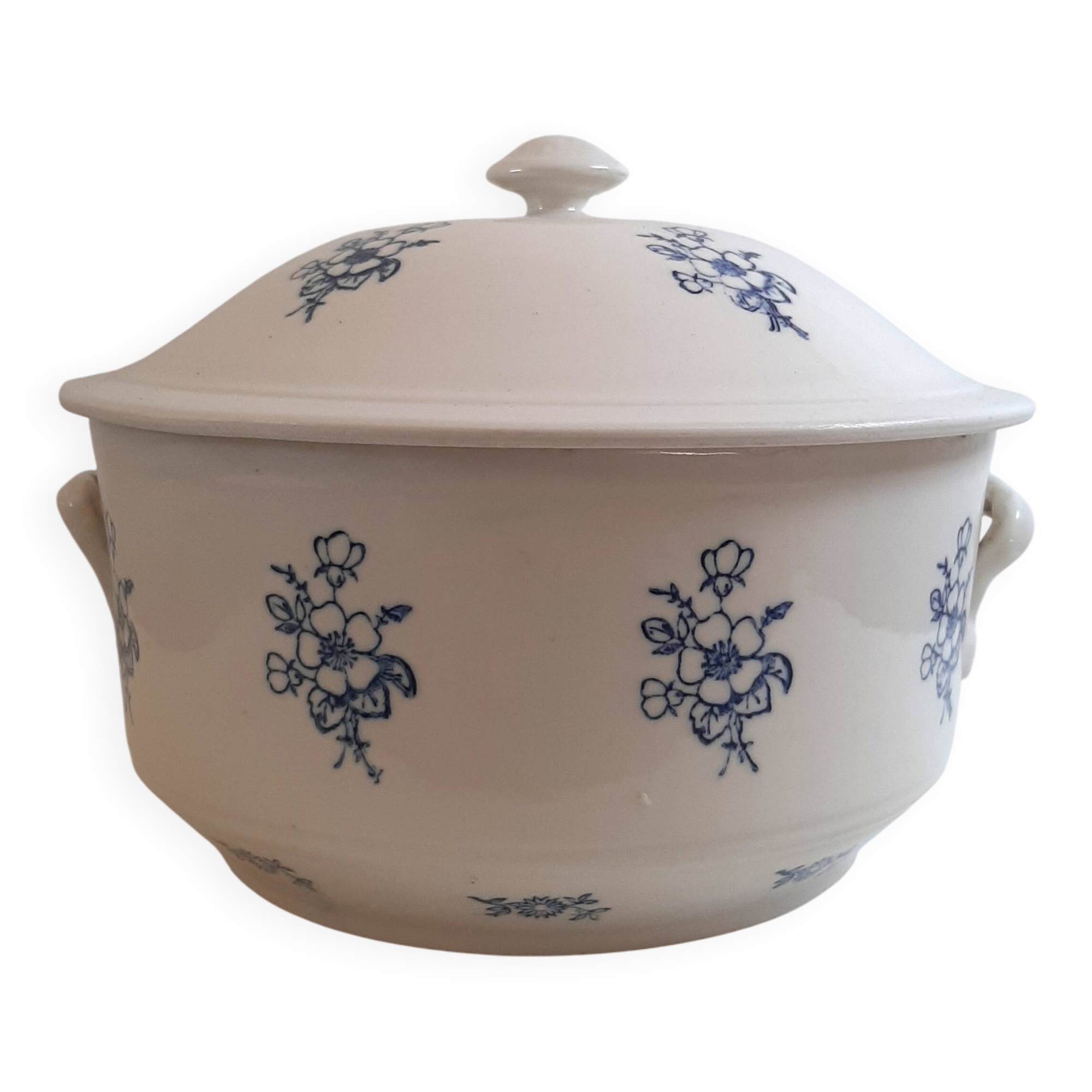 Large soup tureen in Saint Uze earthenware with blue flowers.