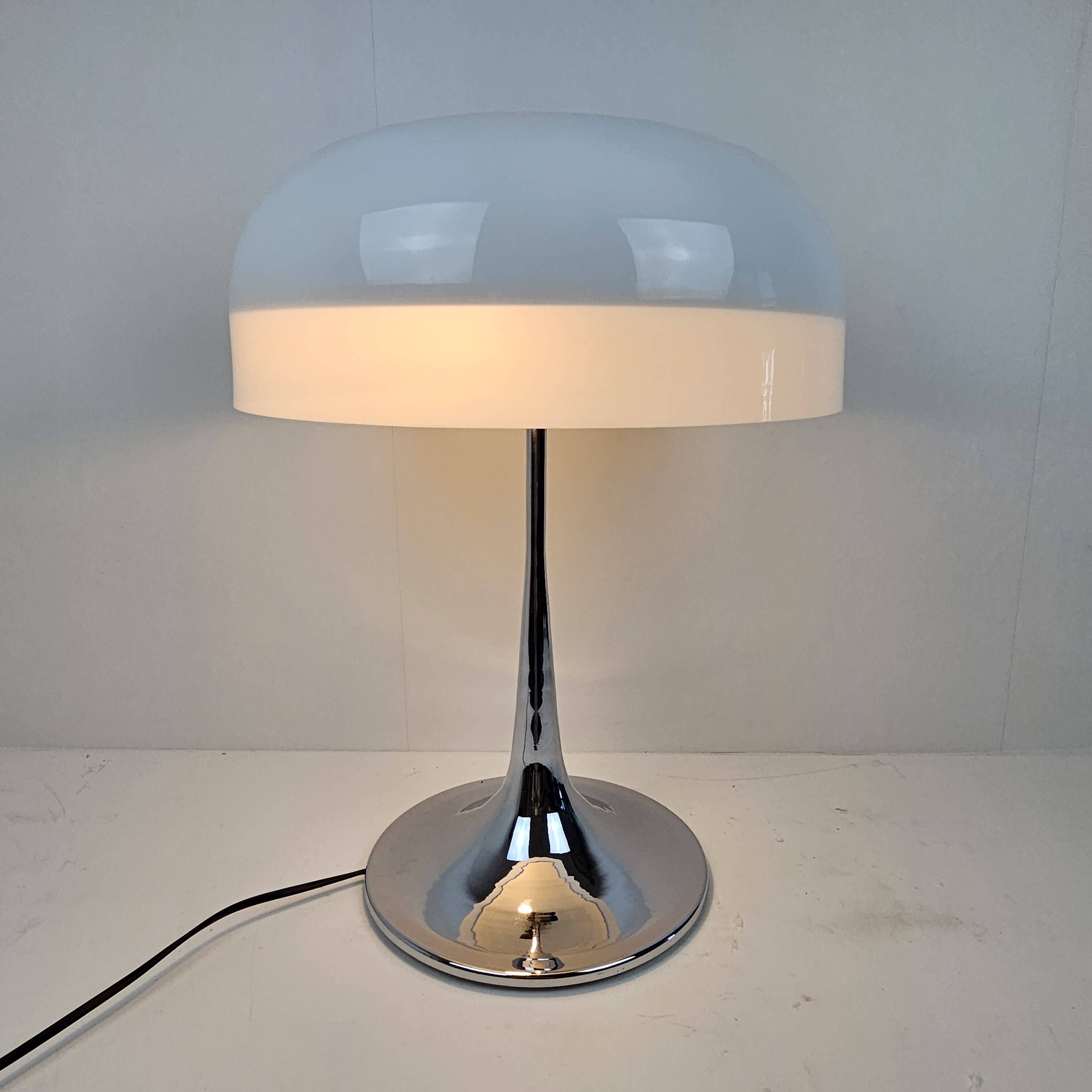 Lampe à poser champignon en métal chromé, Italie 1970