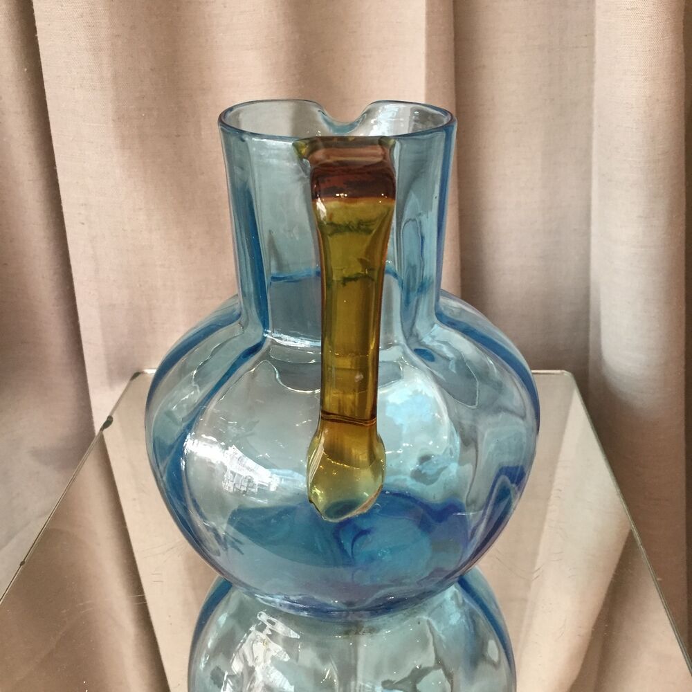 Cruche à eau en verre