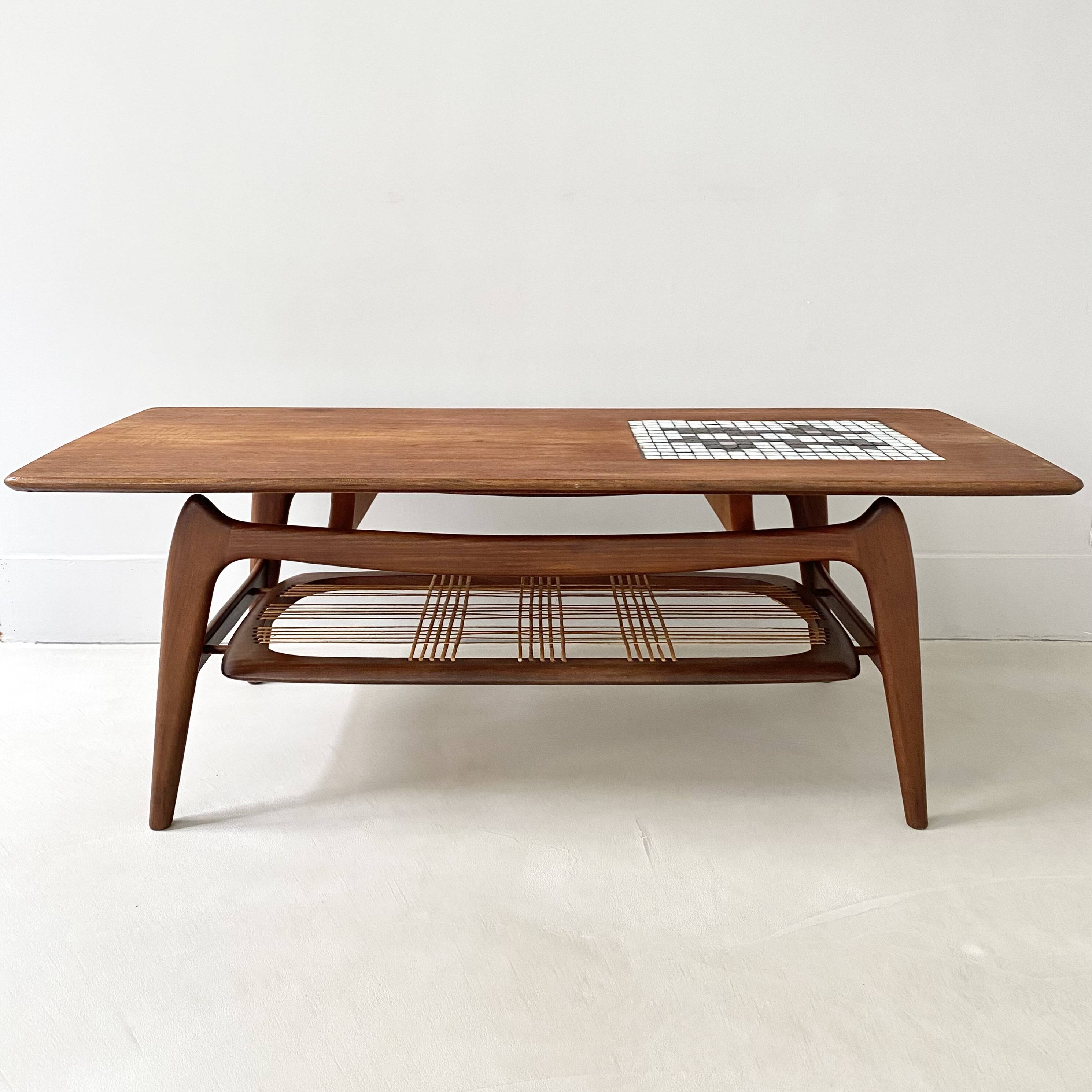 Table Louis Van Teeffelen circa 60