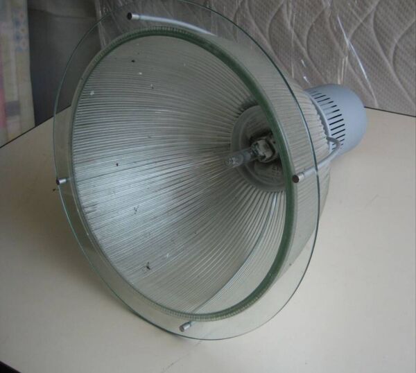 Lot 16 suspensions lampe atelier industriels loft déco vintage usine