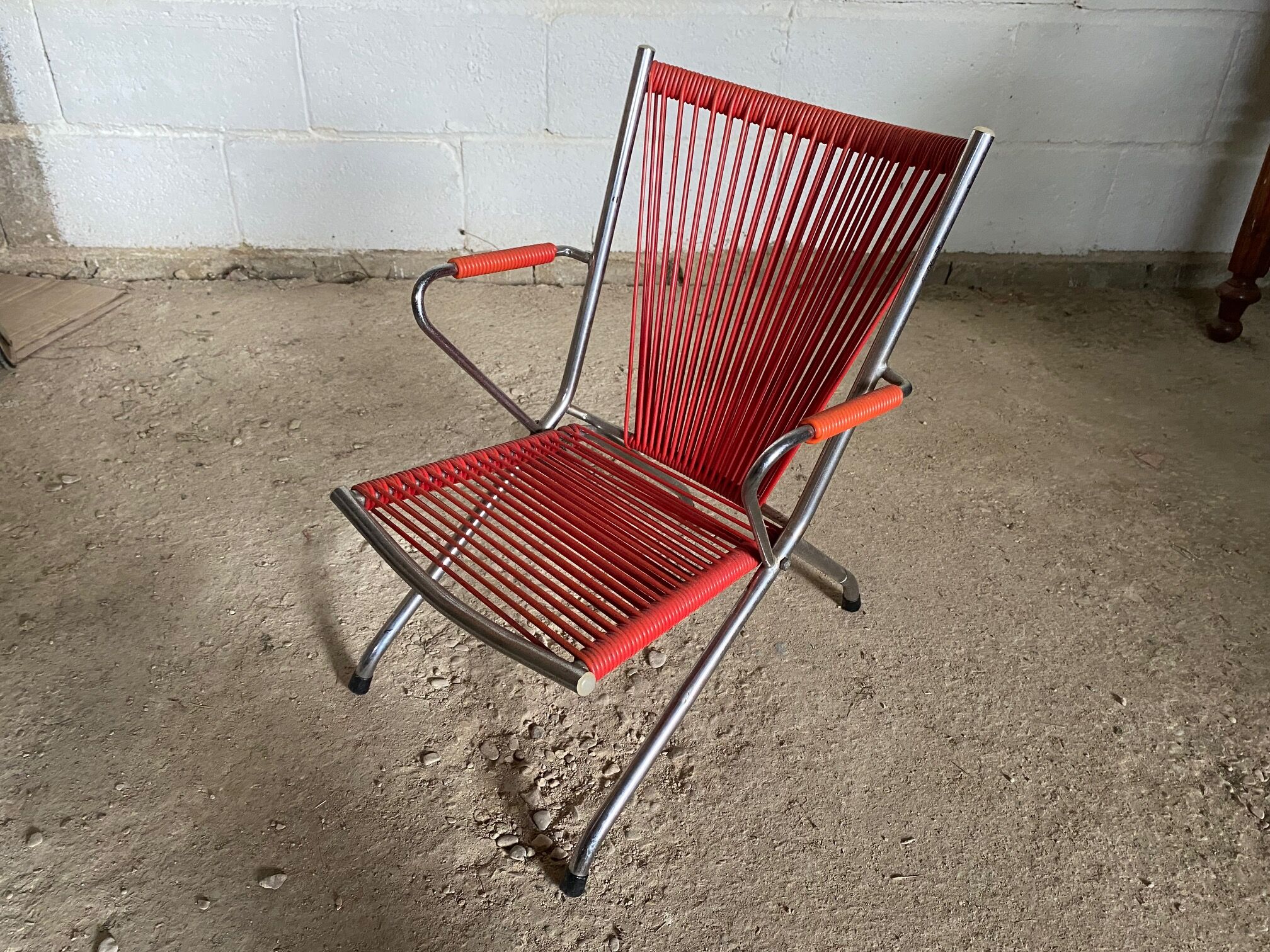 Folding scoubidou children's armchair red and vintage chrome 1950