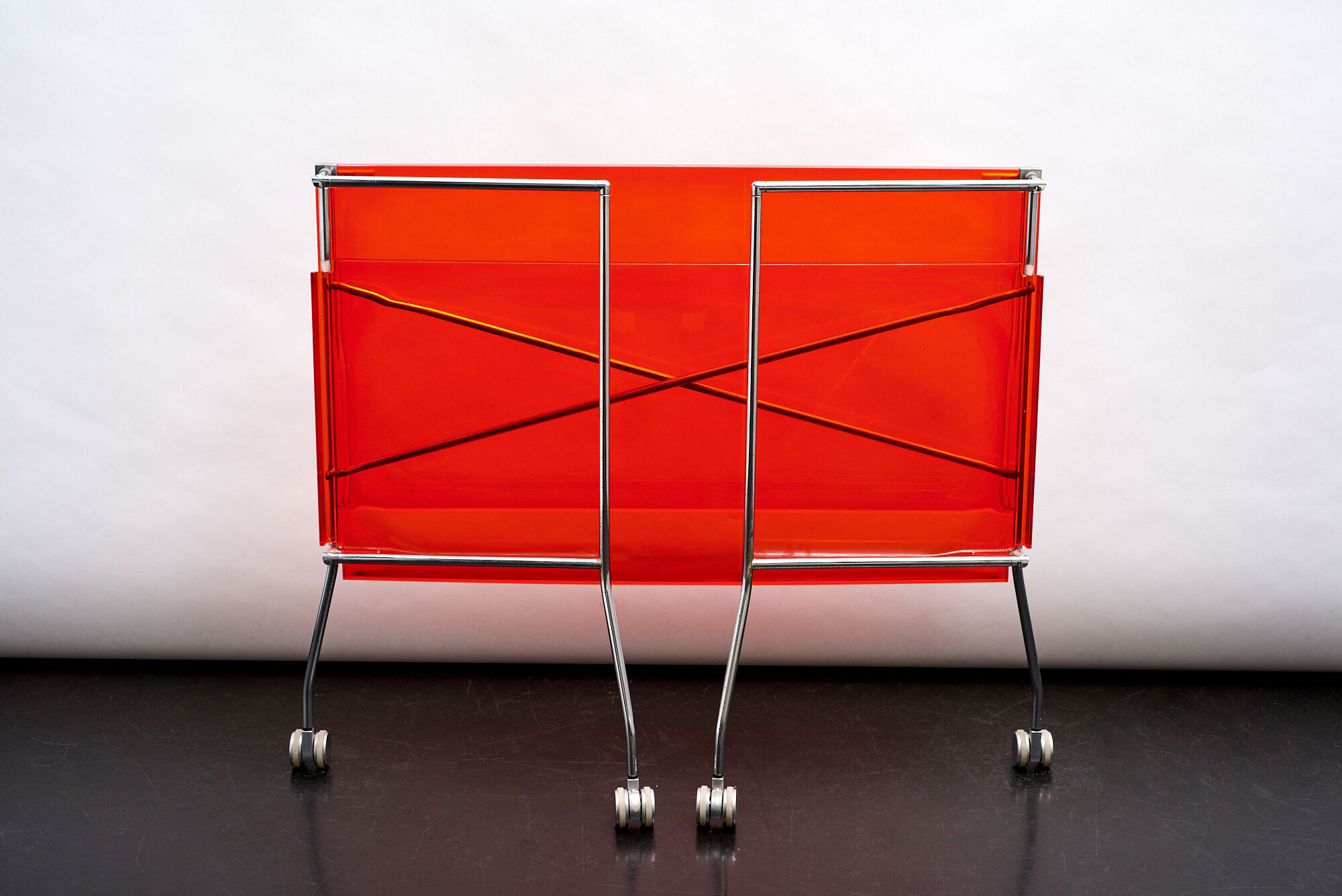 Flip trolley by Antonio Citterio, Kartell
