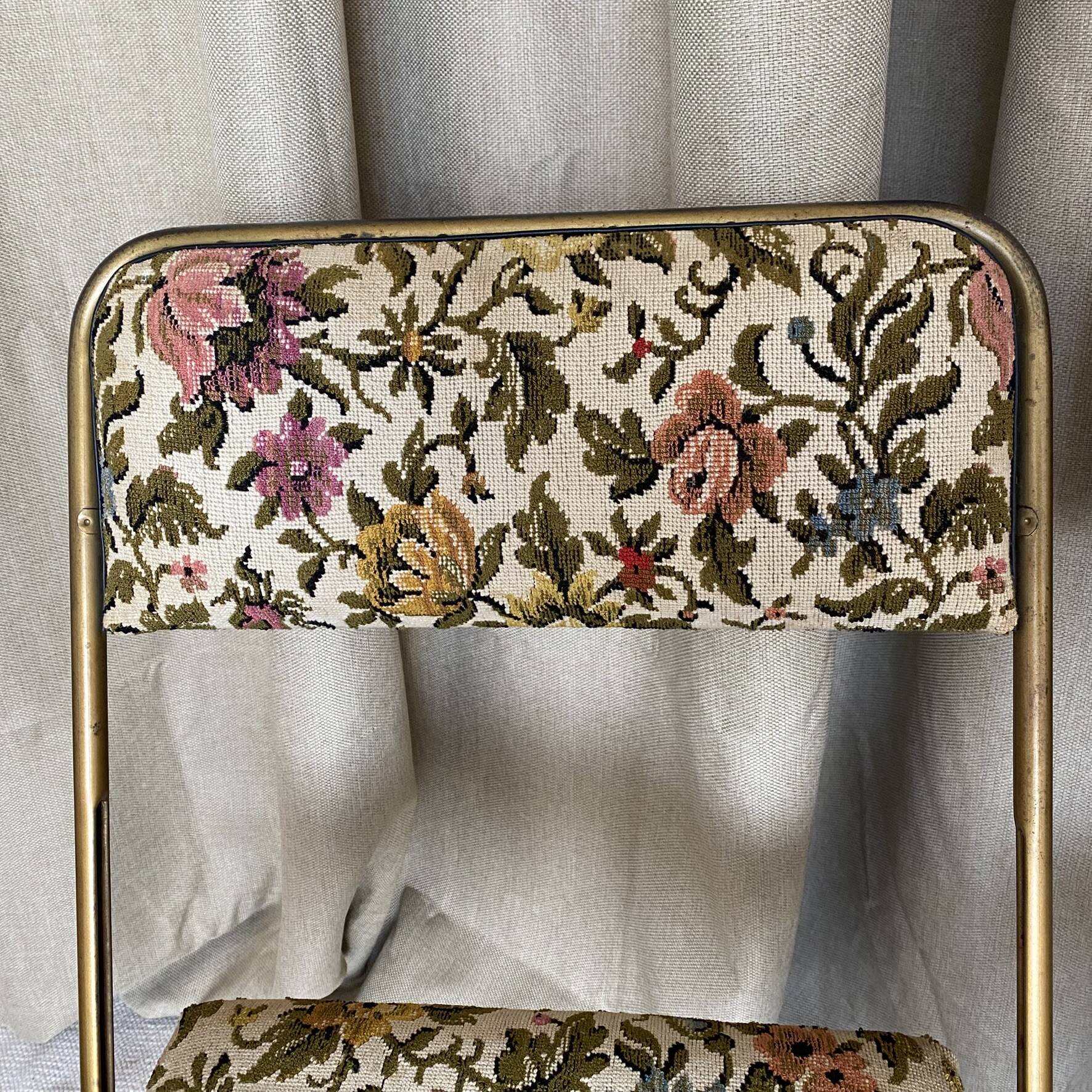 Lafuma folding chairs "Chantazur" floral upholstery from the 1960s.