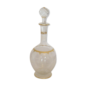 Crystal carafe decorated with gilded leafy interlacings by Saint Louis