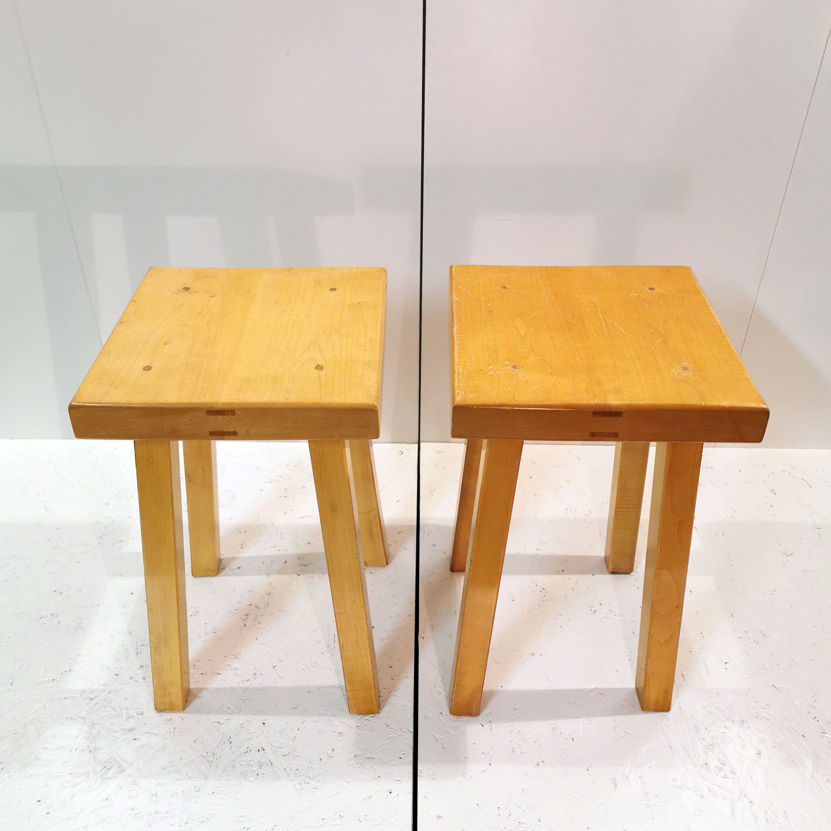 Duo de tabourets de fabrication artisanale 1970