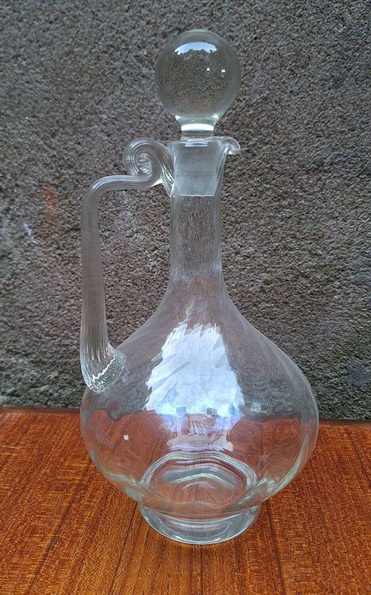Crystal decanter